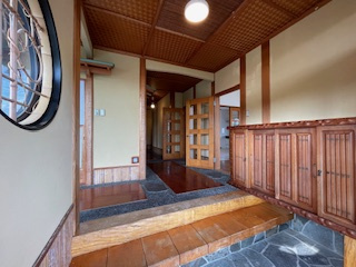 【玄関】 | 福島市鎌田御仮家　中古住宅（Z）
