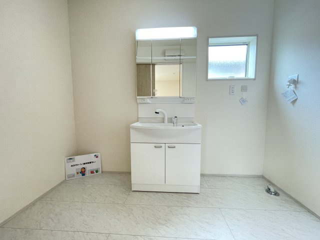 藤岡市下戸塚（全5棟）2号棟の独立洗面台