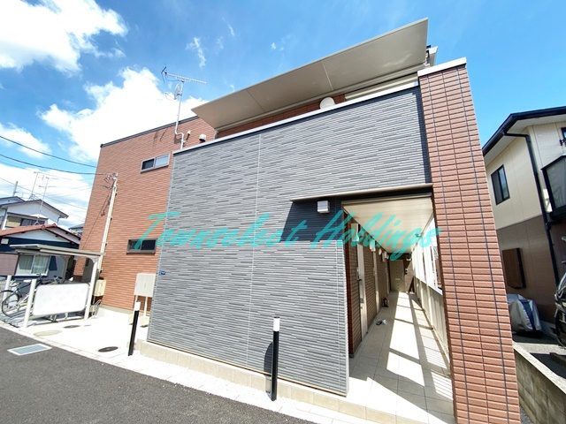 大和市中央６丁目のアパートの外観