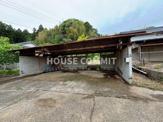 中古戸建ての駐車場