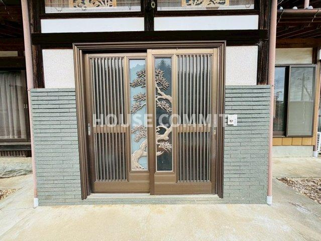 中古戸建ての玄関
