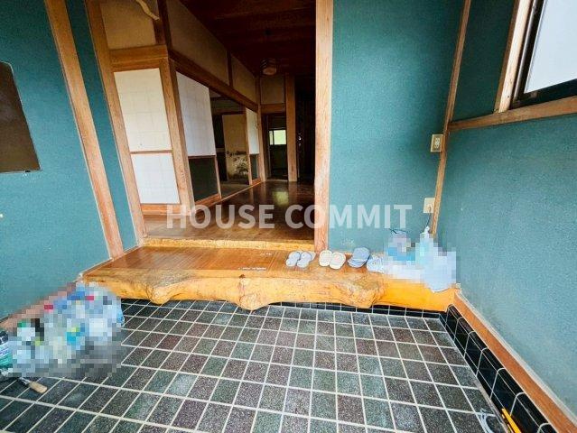 中古戸建ての玄関