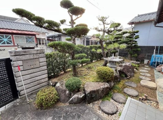 和歌山市小倉の庭