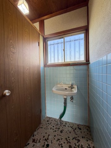 宇陀市榛原萩原　中古戸建の内装|トイレの手洗い♪