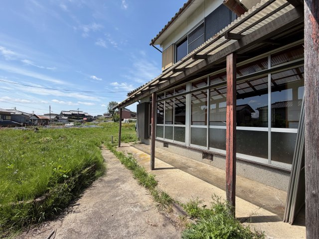 宇陀市榛原萩原　中古戸建の外観|青空と緑に囲まれてのびのび暮らす贅沢(^^)/