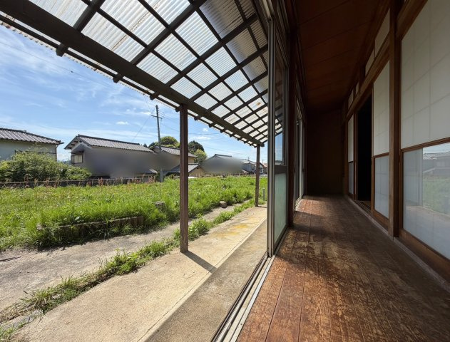 宇陀市榛原萩原　中古戸建の内装|縁側で過ごす何もしない贅沢(^^)/