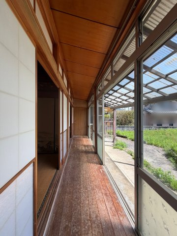 宇陀市榛原萩原　中古戸建の内装|１階廊下♪