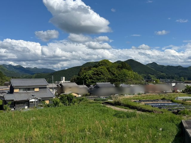 宇陀市榛原萩原　中古戸建の外観|青空と緑に囲まれてのびのび暮らす贅沢(^^)/