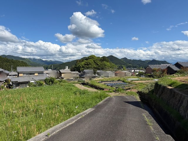 宇陀市榛原萩原　中古戸建の外観|四季の移ろいを身近に感じられる榛原萩原エリア(^^)/