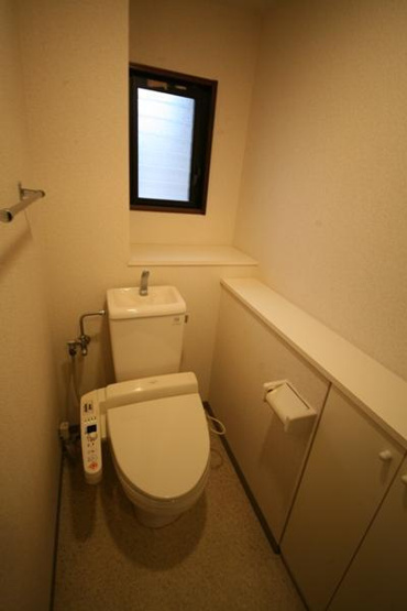 【トイレ】 | サンジュール・イースト箱崎 | 別号室の写真になります。現況優先。
