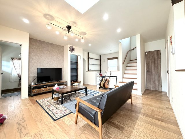 【居間・リビング】 | 児玉郡上里町藤木戸　中古戸建