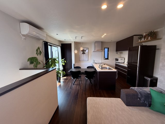 【中古戸建】日進市岩崎町根裏の居間・リビング