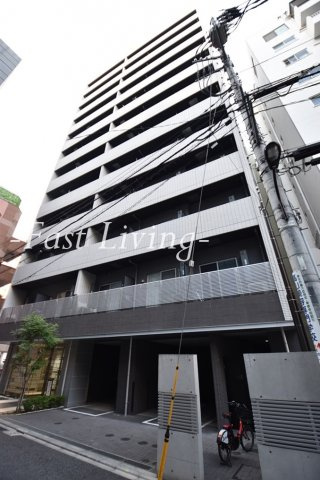 ZOOM市谷本村町のエントランス