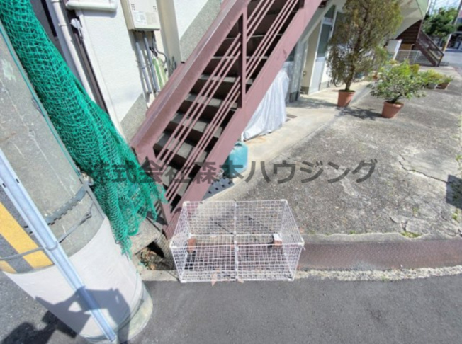 【その他共用部分】 | 　仲マンション | 専用ごみ置き場です