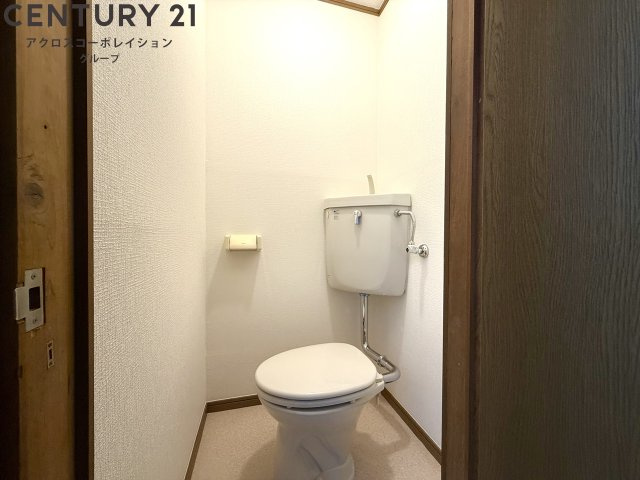 明るいトイレです♪