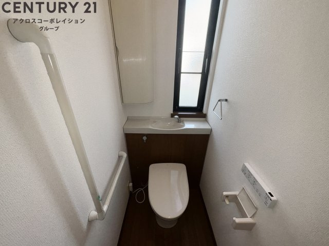 ゆったり落ち着けるトイレです