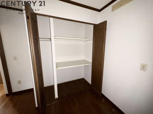 浜甲子園貸家の収納