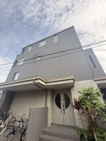 アンフィニの外観