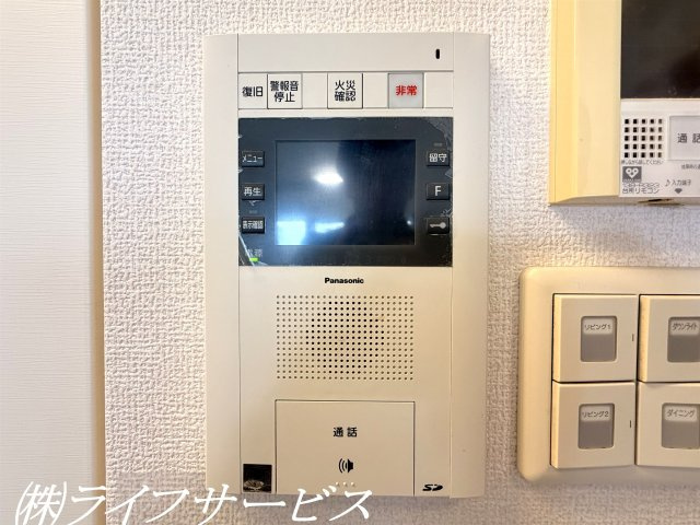 【セキュリティ】 | エステムコート十三本町 | ＴＶモニター付インターホン