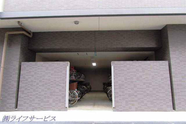 【駐輪場】 | エステムコート十三本町 | 駐輪場