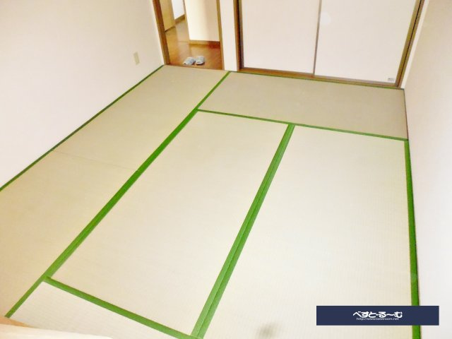 エステリーオD棟の和室
