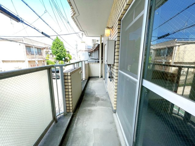 ◆阪急西向日駅徒歩７分◆ペット可◆スーパー徒歩１分◆無料専用駐車場付き◆ヴィーヴル向日のバルコニー|２０７号室　バルコニー