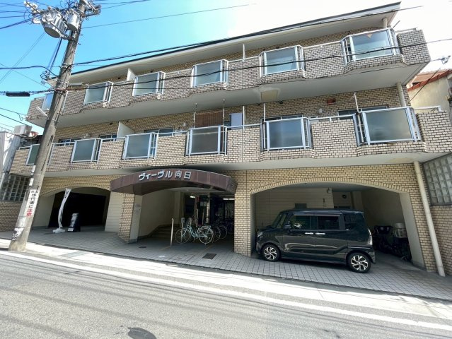 ◆阪急西向日駅徒歩７分◆ペット可◆スーパー徒歩１分◆無料専用駐車場付き◆ヴィーヴル向日