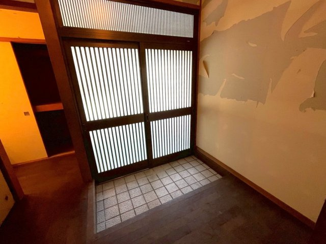 ◆阪急西向日駅徒歩７分◆ペット可◆スーパー徒歩１分◆無料専用駐車場付き◆ヴィーヴル向日の玄関|１０７号室　玄関