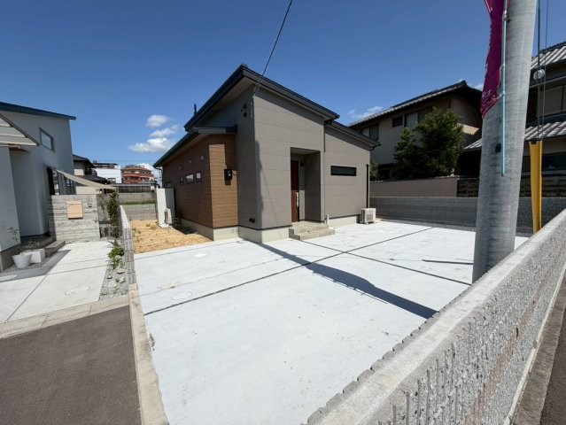 丸亀市中府町４丁目　新築オール電化住宅