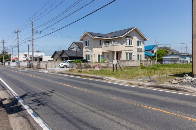 足利市福居町の売地の周辺|南側前面道路　幅員9.6ｍ、間口14m
国道50号へのアクセスも良好で、足利市内、太田方面への移動もスムーズ！