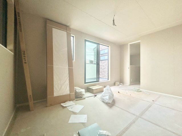 板橋区大谷口1丁目　新築戸建　残1棟の洋室|2026.09.04撮影

現地ご見学希望・資料請求などお気軽にお問い合わせ下さい！
03-5990-5201