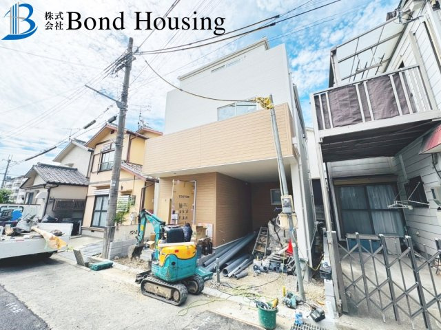 BELS取得物件　王塚台10期　新築限定1棟の前面道路含む現地写真
