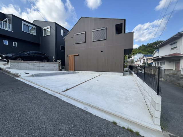 住吉山手９丁目一戸建の外観