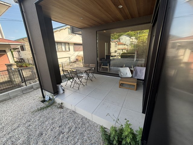 住吉山手９丁目一戸建の庭|テラス