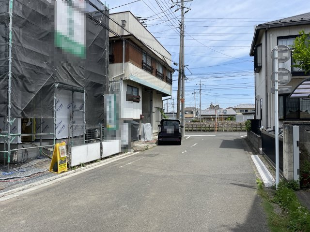 【前面道路含む現地写真】 | 深谷市緑ヶ丘第3期　クライン　新築戸建　全1棟　