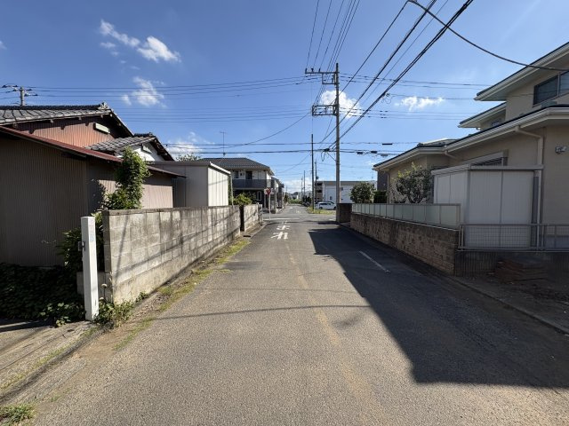 【前面道路含む現地写真】 | 深谷市緑ヶ丘第3期　クライン　新築戸建　全1棟　