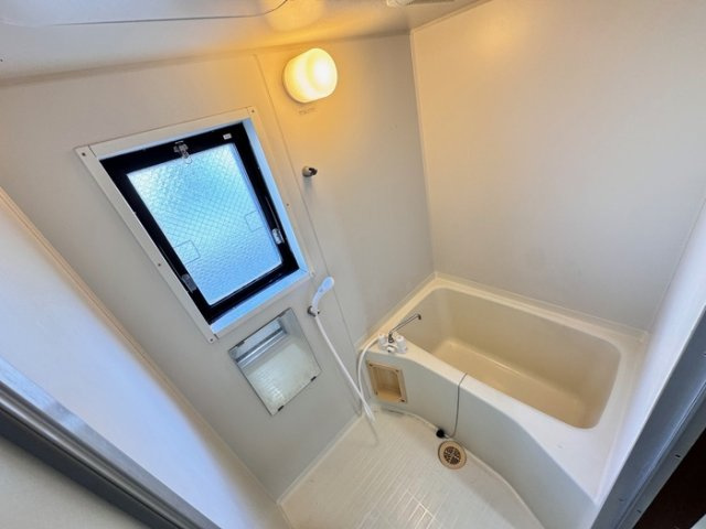 藤沢市本鵠沼２丁目の賃貸マンションの浴室