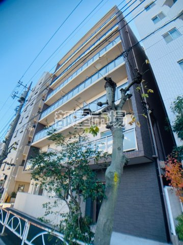 リブリ・T・EASTの外観