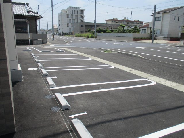 エンデバーの駐車場|エンデバーの駐車場