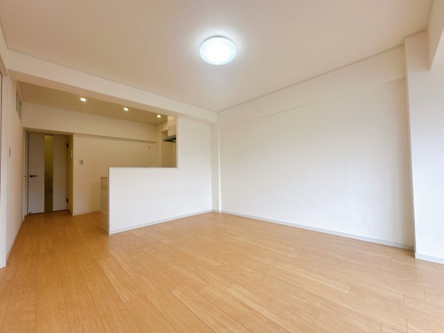【居間・リビング】の画像