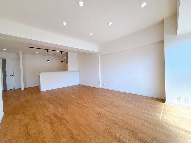 【居間・リビング】の画像