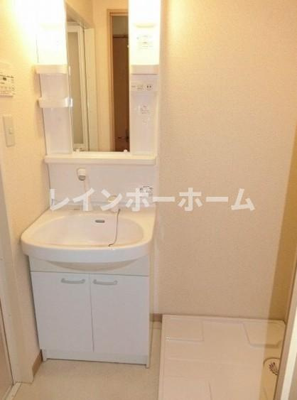 アムール ブションの独立洗面台