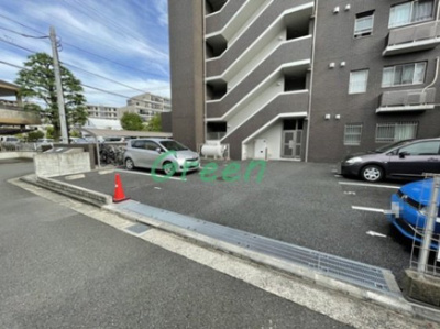 【駐車場】 | ヴィオレット湘南