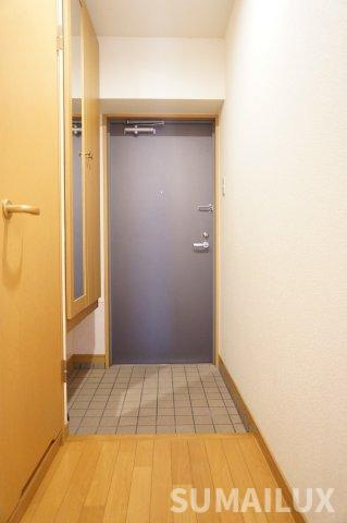 熊本市中央区新屋敷２丁目の賃貸マンションの玄関