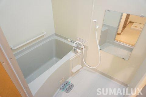 熊本市中央区新屋敷２丁目の賃貸マンションの浴室