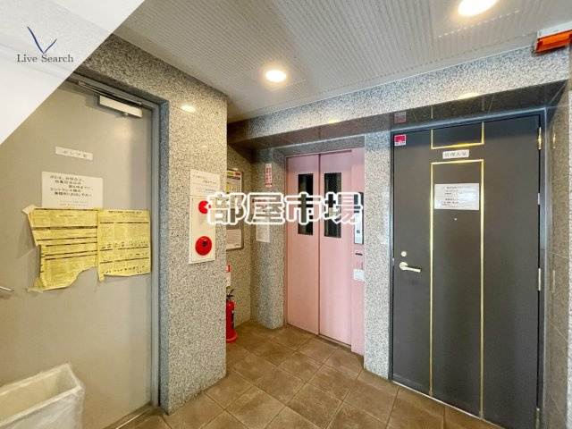 リクエスト秋葉原のロビー
