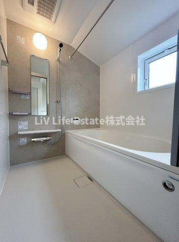 BLOOMING MAISON小平市大沼町4号棟 .の浴室