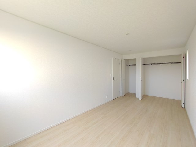 【洋室】 | クレイドルガーデン前橋市下新田町第6ー①
