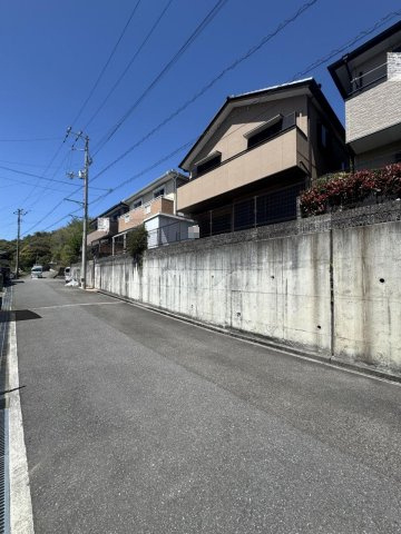 高知市福井町中古住宅の前面道路含む現地写真