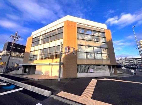 光明池テナントの外観